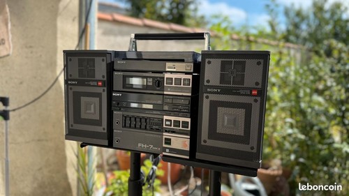 Ghetto blaster boombox - blaster,