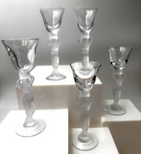 5 VERRES A LIQUEUR DIGESTIF " CARIATIDE "  circa  1950