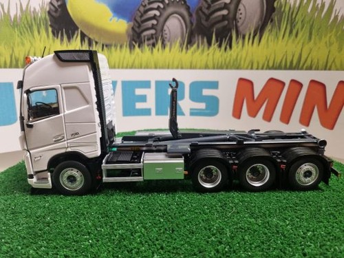 Mm2235 volvo fh5 8x4 - mm2235-01,