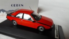 RENAULT FUEGO GTX ROUGE 1985
