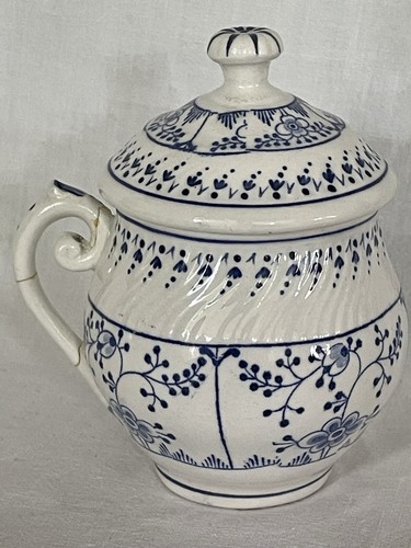 Ancien pot creme en faience - pot, a