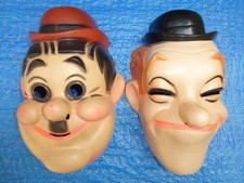 2 MASQUES CESAR de LAUREL et