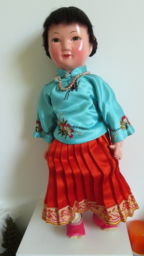 Poupée ancienne asiatique - ancienne,