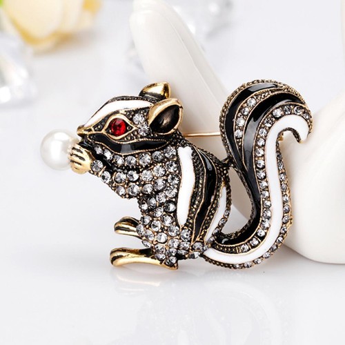 Broche ornementale forme - en,