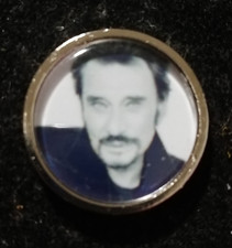 JOHNNY HALLYDAY Pin's pins rond (portrait noir et blanc)
