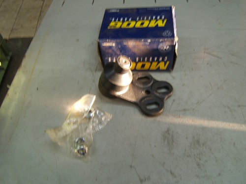 Rotule inférieure suspension