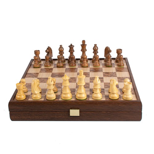 Noyer bois racine - de, jeu