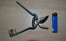 Sécateur ancien (Jardinage