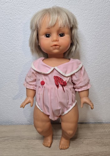 Jolie poupée plastique - , furga