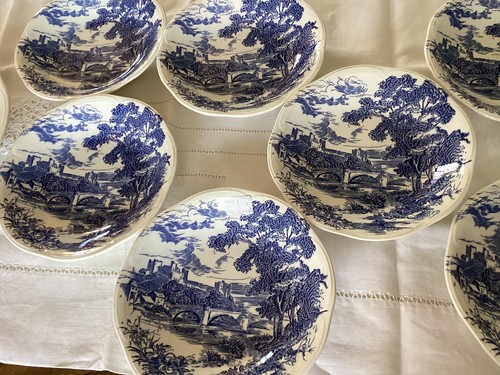Service assiettes et 1 - 7,