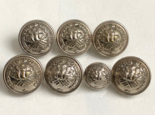 Lot de 7 boutons 15,5 et 21 mm