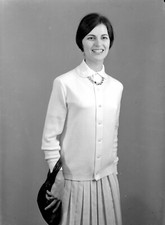 Portrait studio jeune femme  -