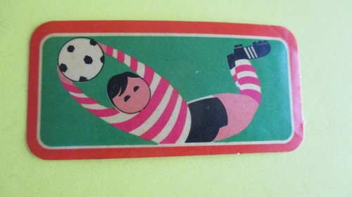 Petit autocollant football - petit,