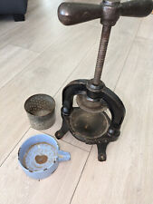 Pressoir A Fruit Ancien En Fonte