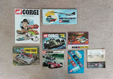 1  LOT DE 8  CATALOGUES ET