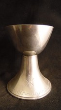 Calice liturgique ancien en étain