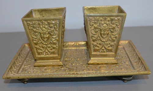 Ancien nécessaire bureau - ,