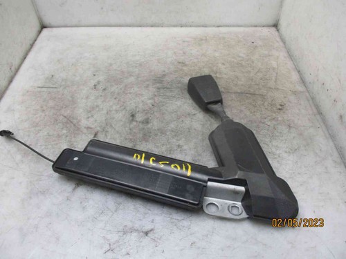 Ancrage ceinture avant droit