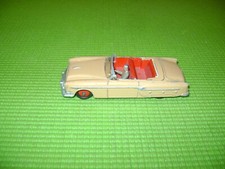 DINKY TOYS 132 PACKARD CONVERTIBLE