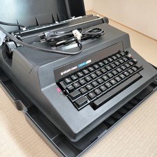 Machine à écrire SILVER-REED 6100, neuve/inutilisée, avec étui, rétro vintage...