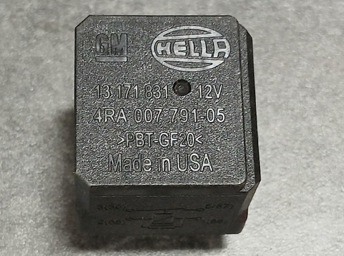Relais opel 13171831 - relais,