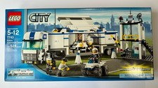 Lego set 7743 - city, police