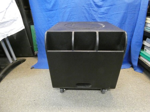 Turbosound milan m18b - milan,