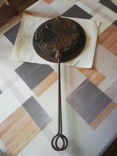 Ancien Gaufrier 5 Cœurs En Fonte Avec Son Socle