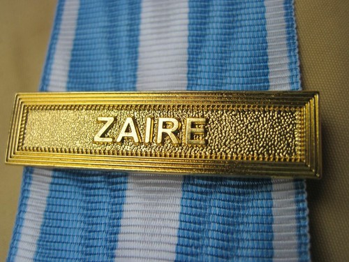 Agrafe zaïre pour la - ,