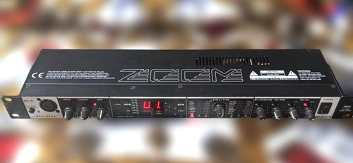 Zoom rfx 2200 - zoom, reverb