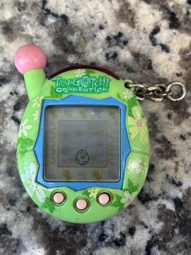 Tamagotchi connection green - tamagotchi,