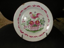 Assiette en faïence