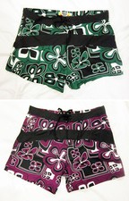 Femmes Short Surf , Noir Avec Hibiscus, Maillot de Bain, Vacances, Été, Neuf
