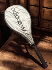 Raquette de tennis Adidas vintage ancien modèle rétro collection occasion