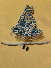 Pippa Palitoy,Robe Et Chaussures  Poupée Pippa.Collection Monte Carlo. Années 70