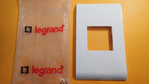 Legrand mosaic 75058 plaque - legrand,