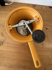 (n4) Ancien Moulin À Légumes