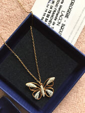 SWAROVSKI : collier pendentif papillon plaqué or, dans son écrin certificat 140€