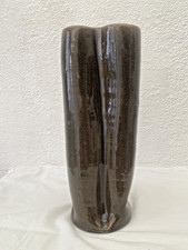 Vase en grès émaillé vert