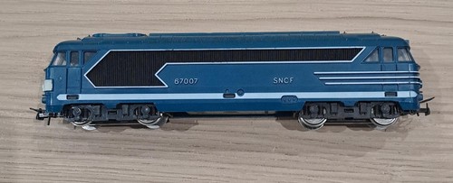 Locomotive bb67000 67007 - n°,