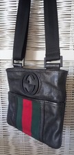 sac a main Gucci très bon état porte quelque fois 