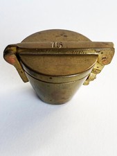 Poids à godets en bronze. Complet.