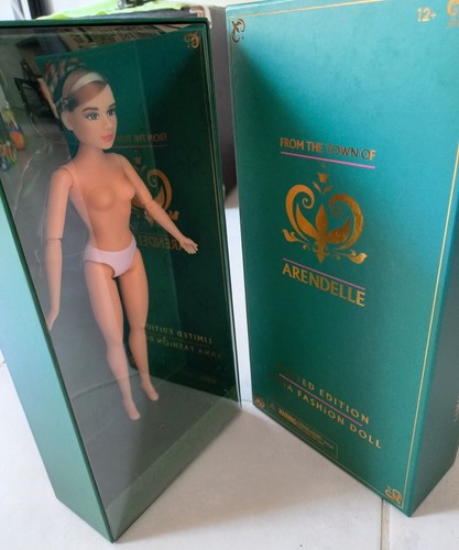Poupée barbie reine - barbie,