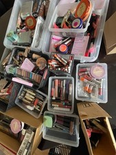 Lot maquillage de marque