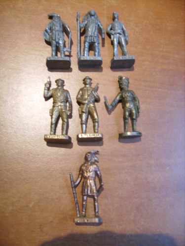 Lot figurines en - de, métal