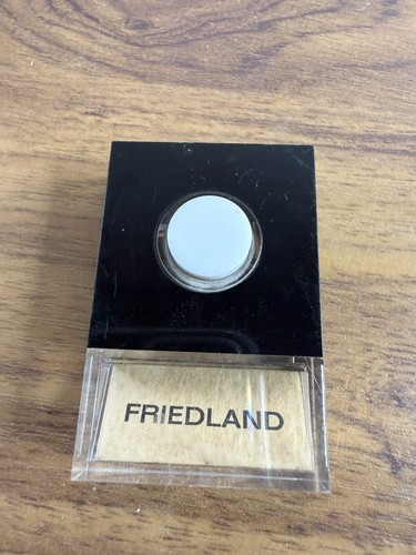 Friedland bouton poussoir