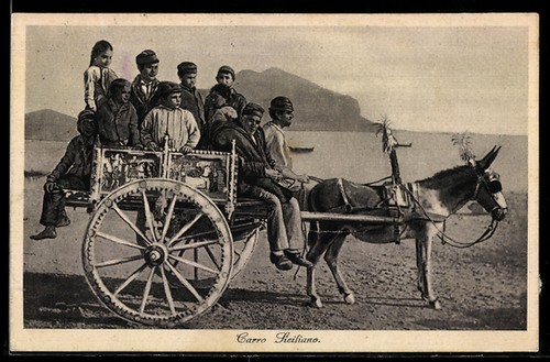 Enfants italiens assis - , une