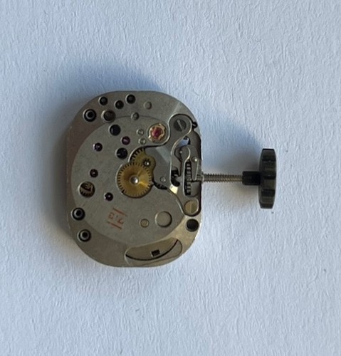 Neuf stock mouvement - neuf,