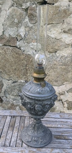 Ancienne lampe pétrole - ancienne,