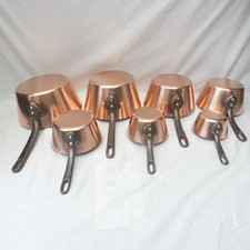 7 anciennes casseroles